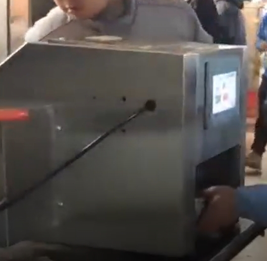 上超智能打菜機，精準高效省人力